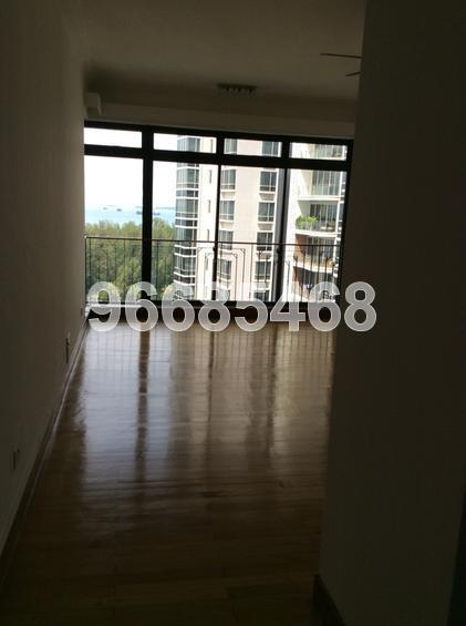 The Sovereign thumbnail photo